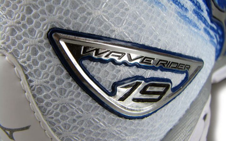 Рис.2 Wave Rider 19 получил новое стилевое оформление, литую металлическую форму, если точнее